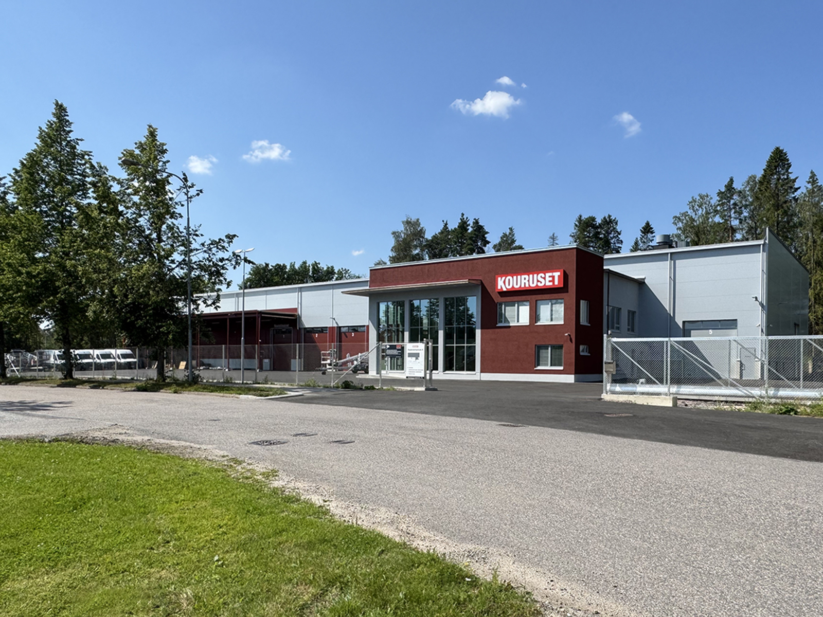 Keravan-toimipiste-Kouruset Kouruset Oy:n Keravan uusi toimipiste ja varasto